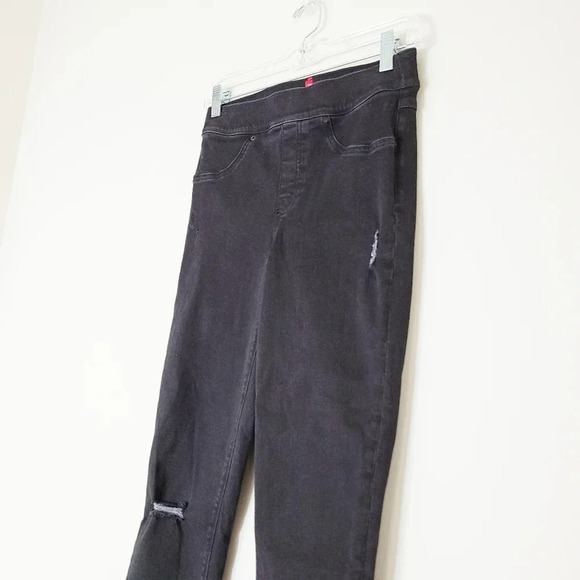 Spanx Black Distressed Denim Pull On Ankle Skinny Jeans S - Picture 3 of 10